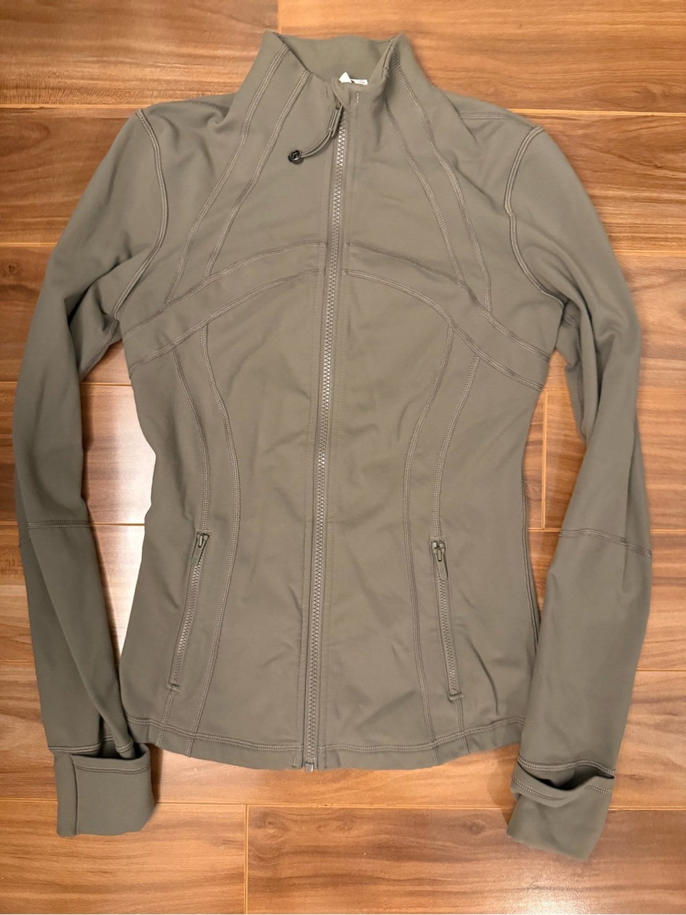 Lululemon Define Jacket *Luon - size 6